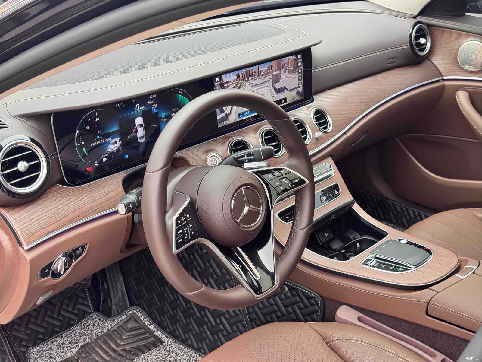 Mercedes-Benz E-Class, 2024 4