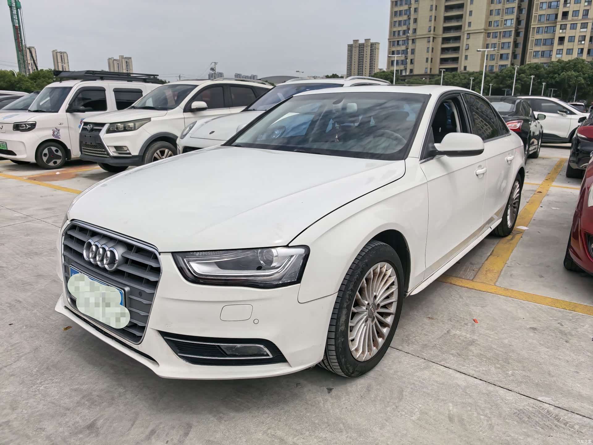 Audi A4L, 2015 1