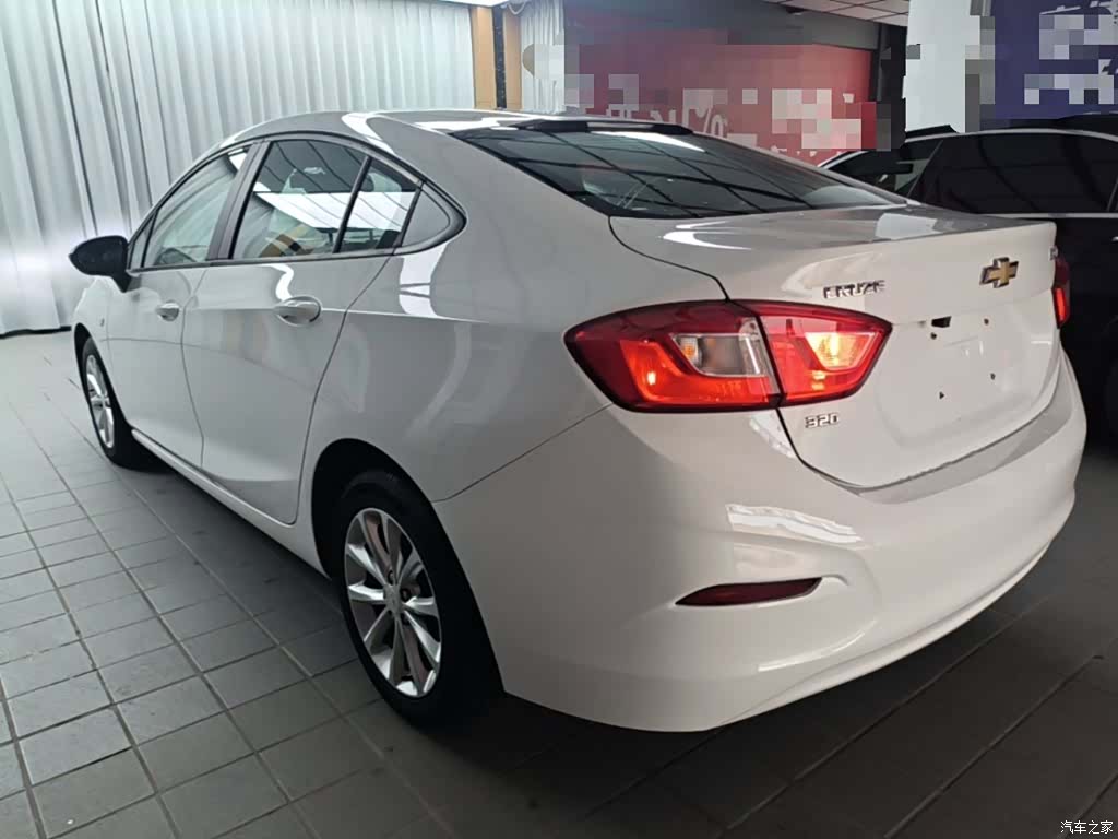 Chevrolet 320, 2018 все фото