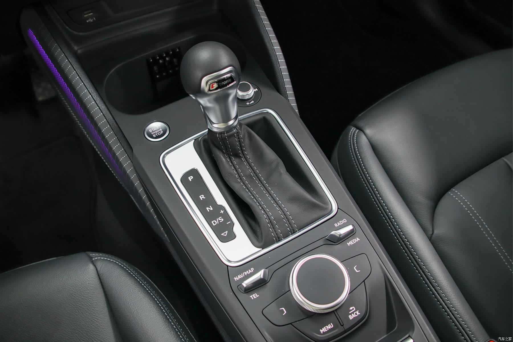 Audi Q2L, 2022 11