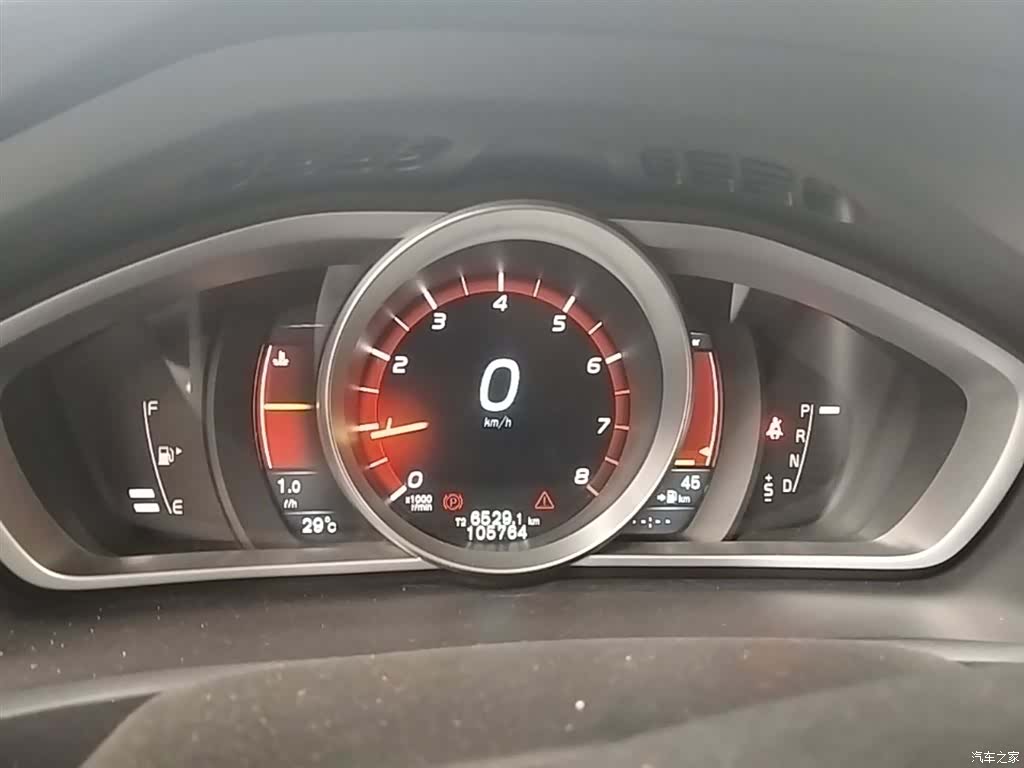 Volvo V40, 2019 12