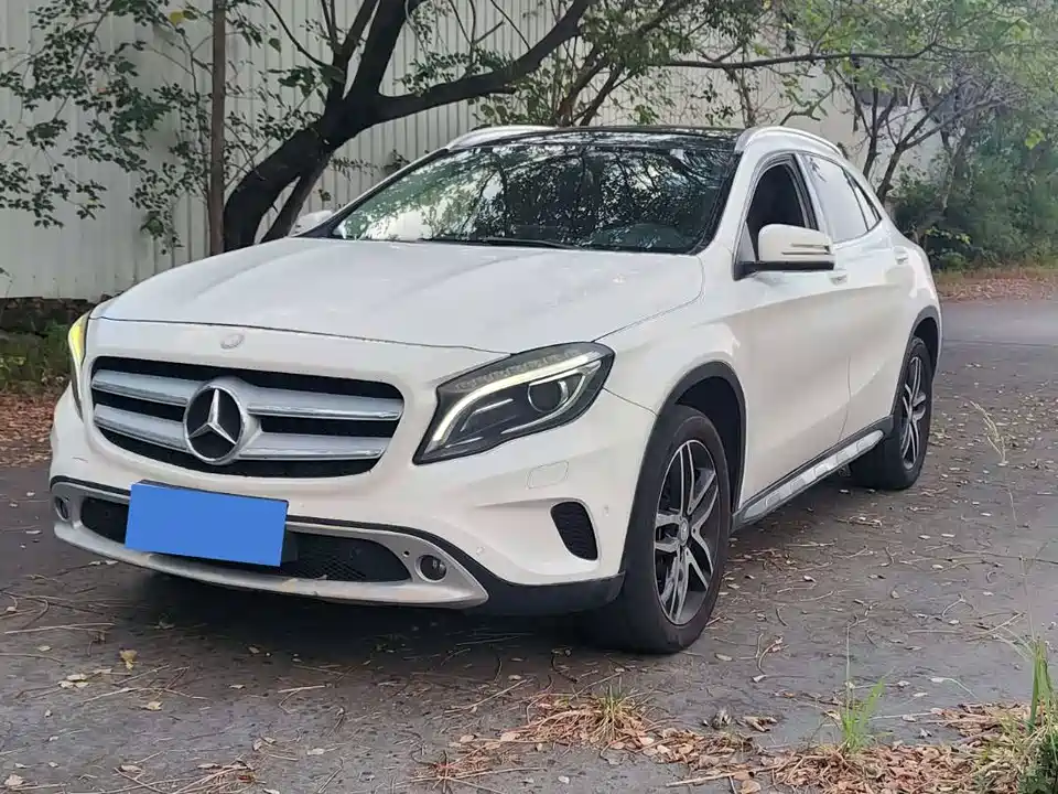 Mercedes-Benz GLA