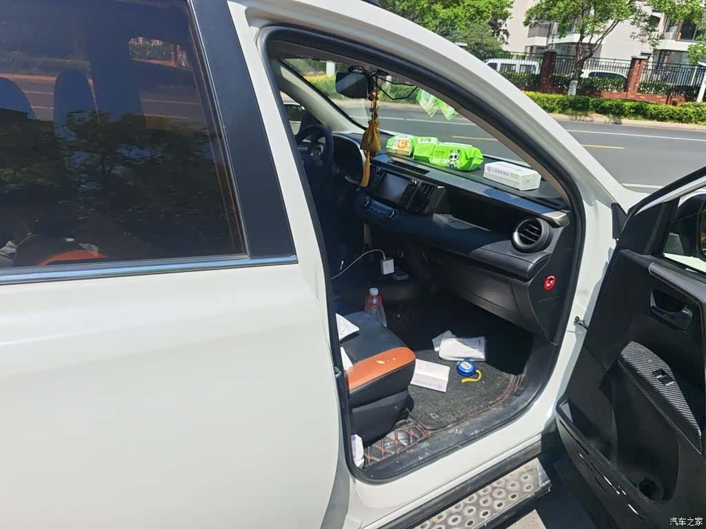 Toyota RAV4, 2016 21