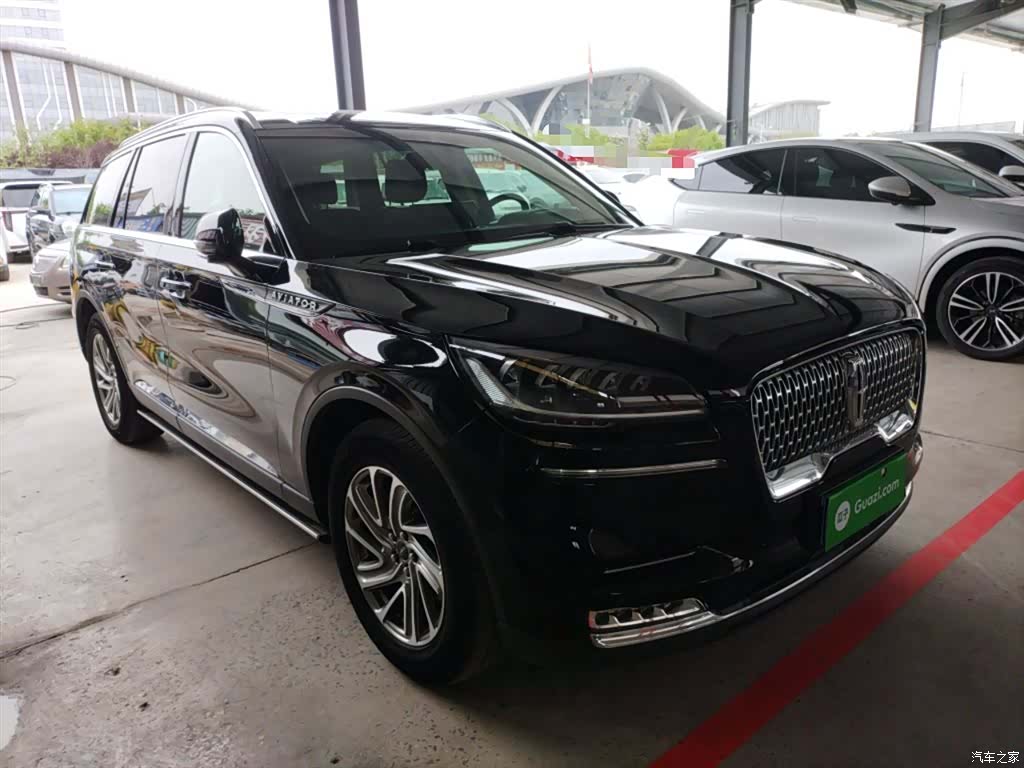 Lincoln Aviator, 2022 4