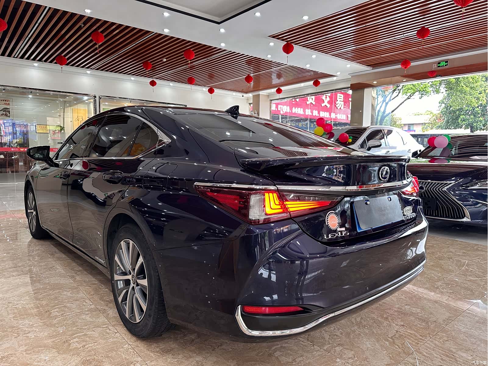 Lexus ES, 2021 6