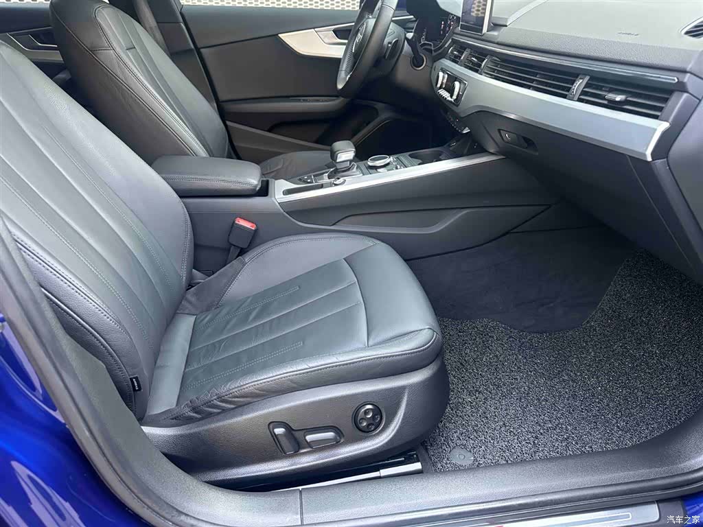 Audi A4L, 2018 17
