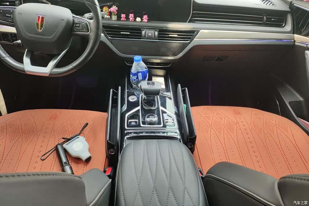 Hongqi HS5, 2022 16