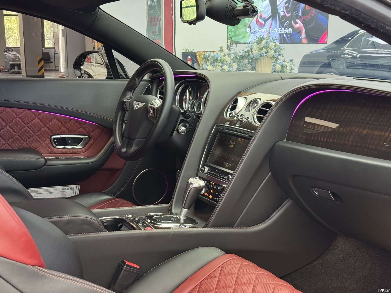 Bentley Continental GT, 2018 9