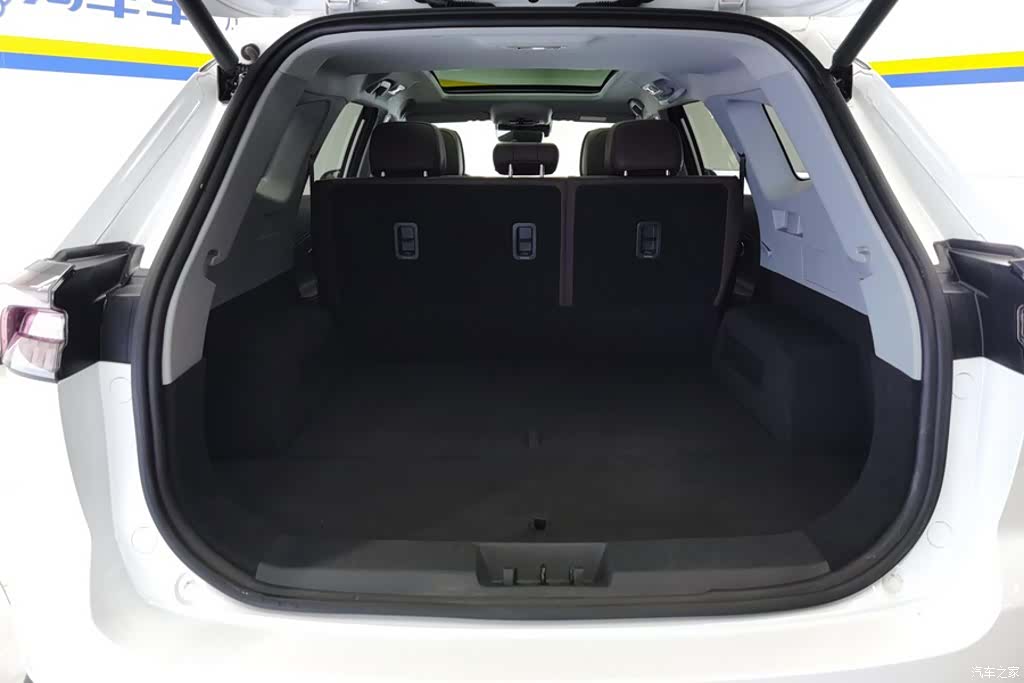 Chery Tiggo 8, 2024 4