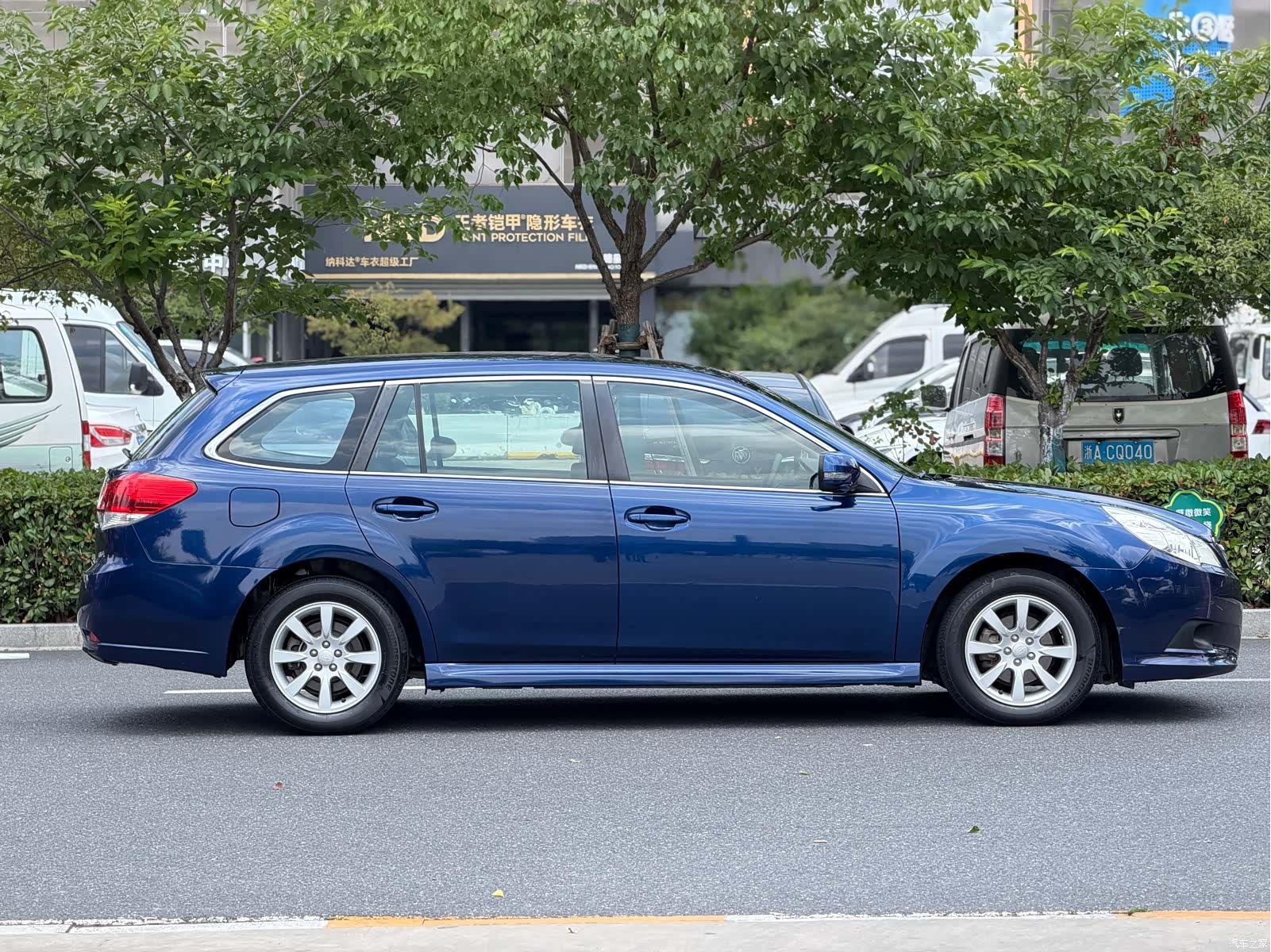 Subaru Legacy, 2010 11