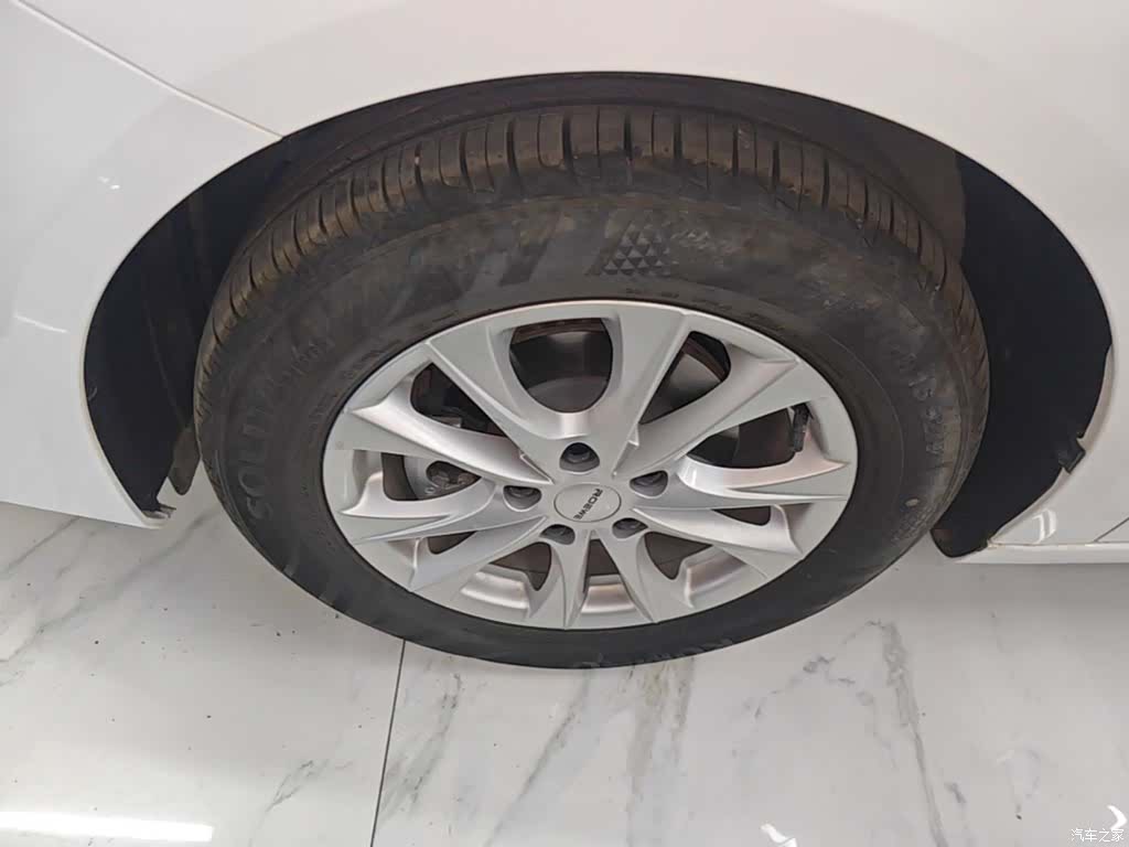Roewe i5, 2025 23