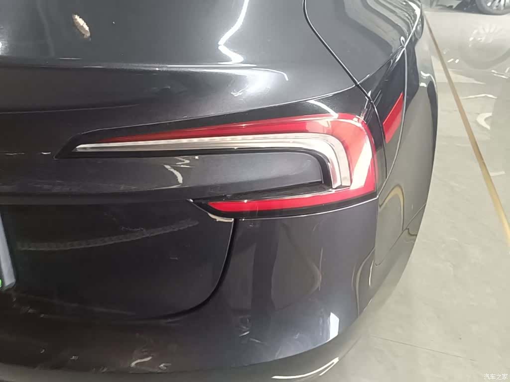 Tesla Model 3, 2024 8