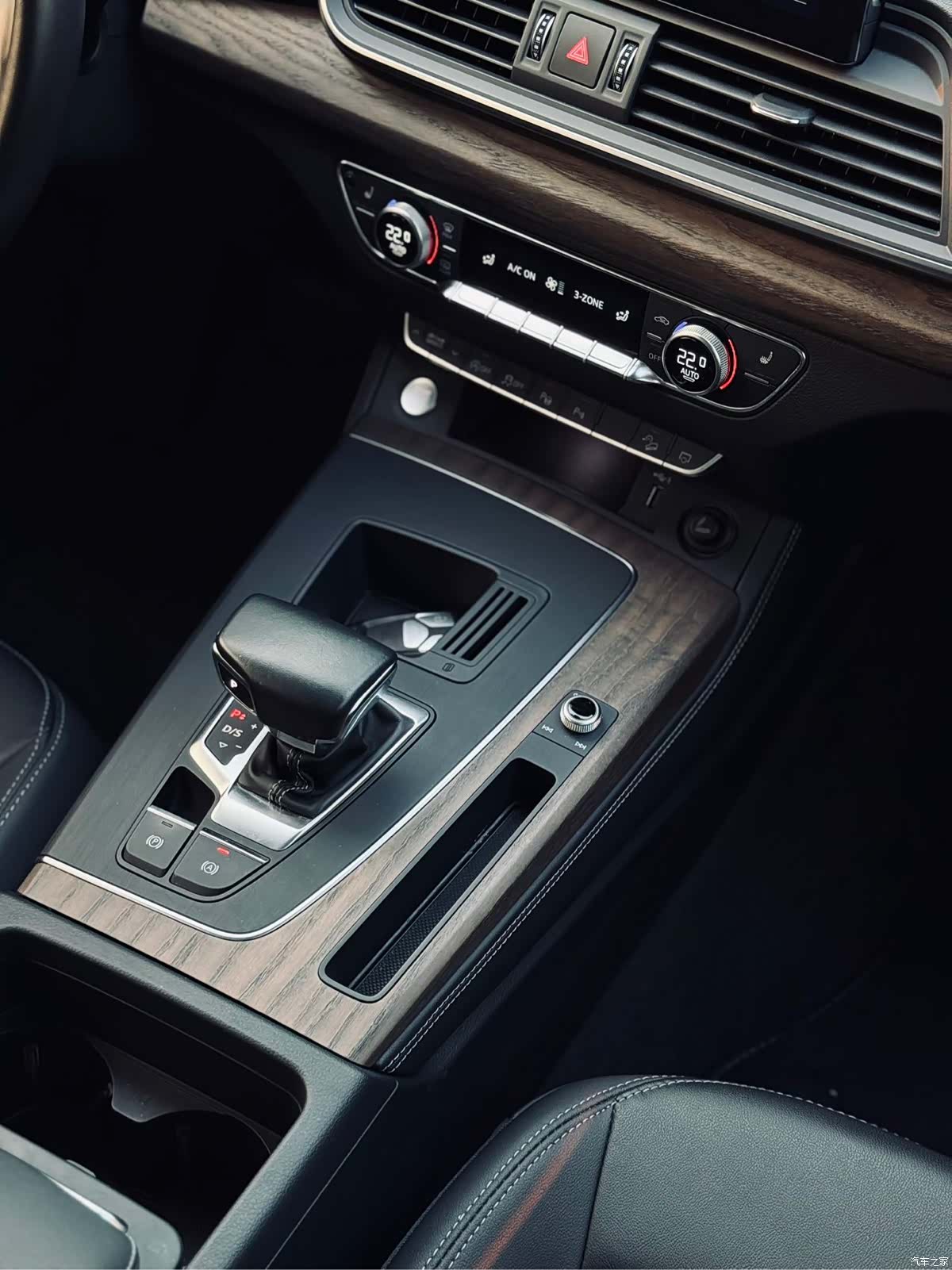 Audi Q5L, 2022 6