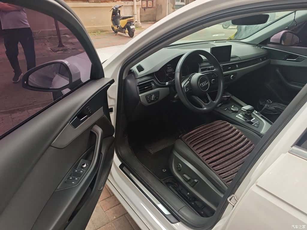 Audi A4L, 2017 14