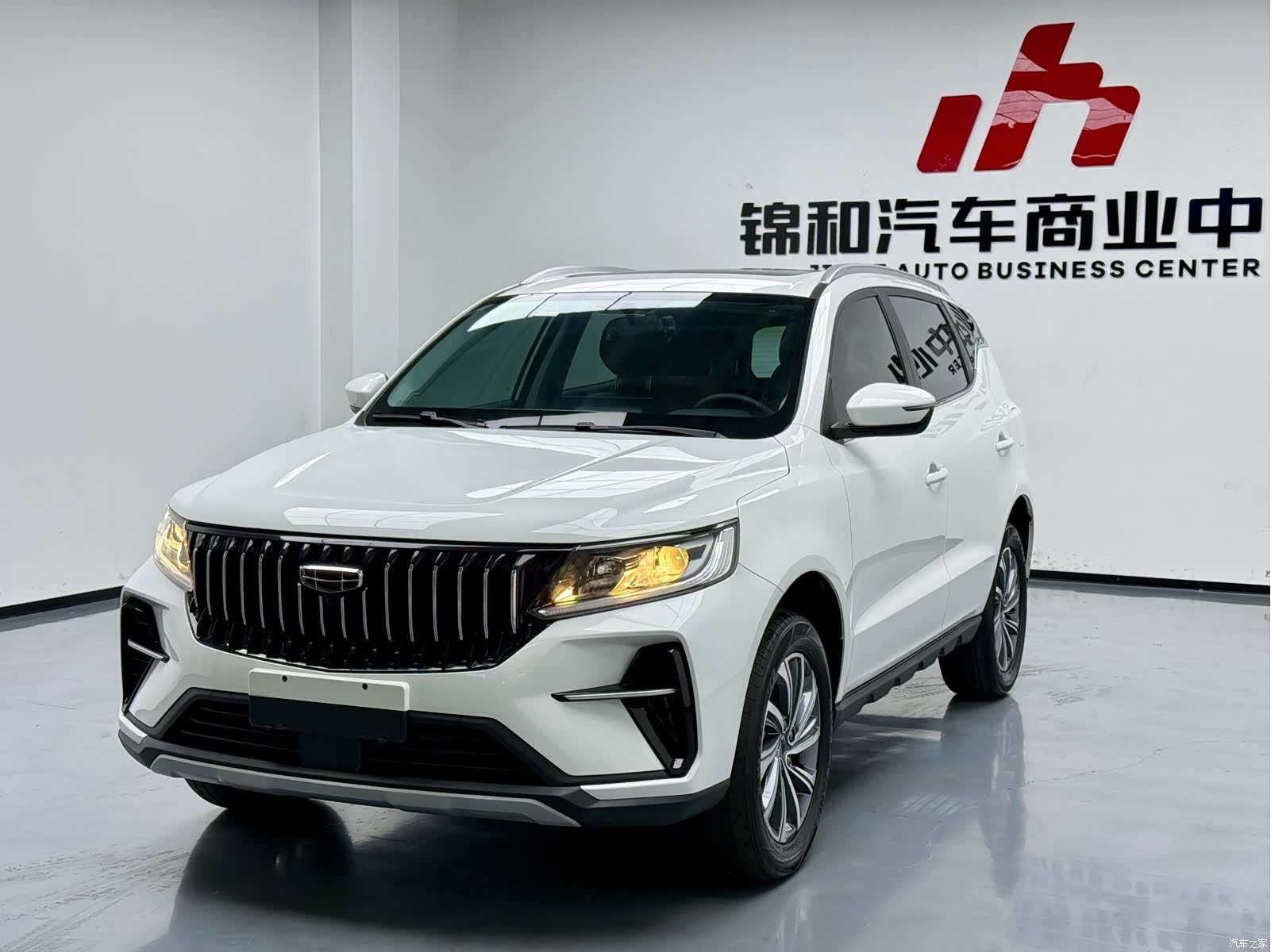 Geely X6, 2022 1