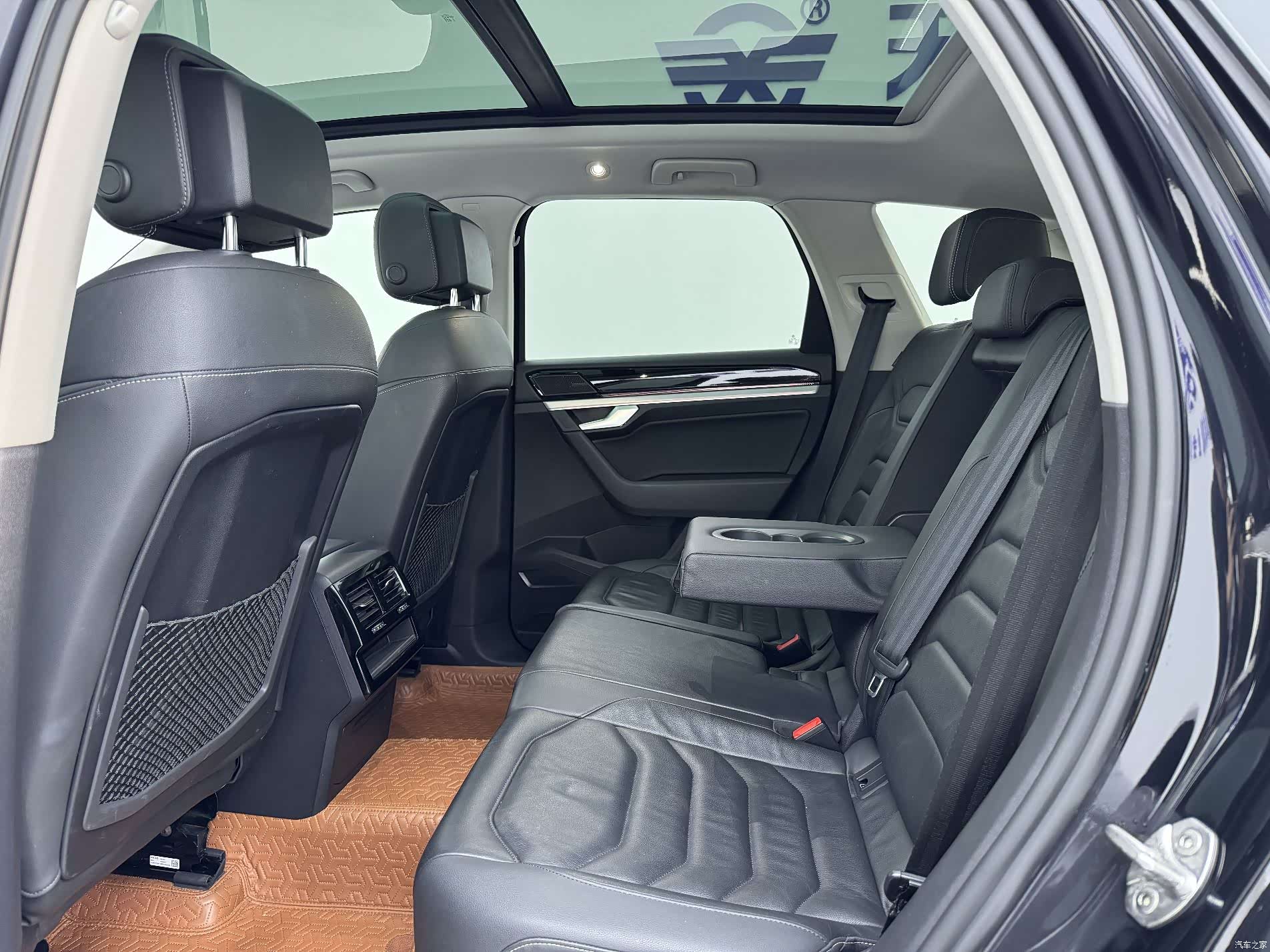 Volkswagen Touareg, 2022 11