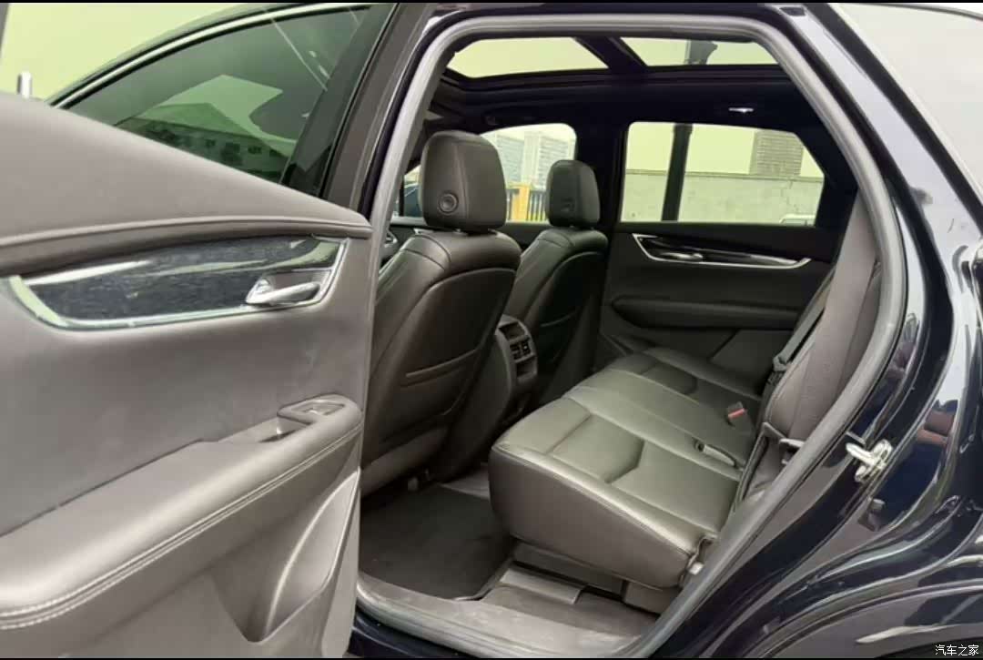 Cadillac XT5, 2023 все фото