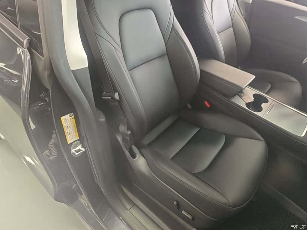 Tesla Model Y, 2024 25