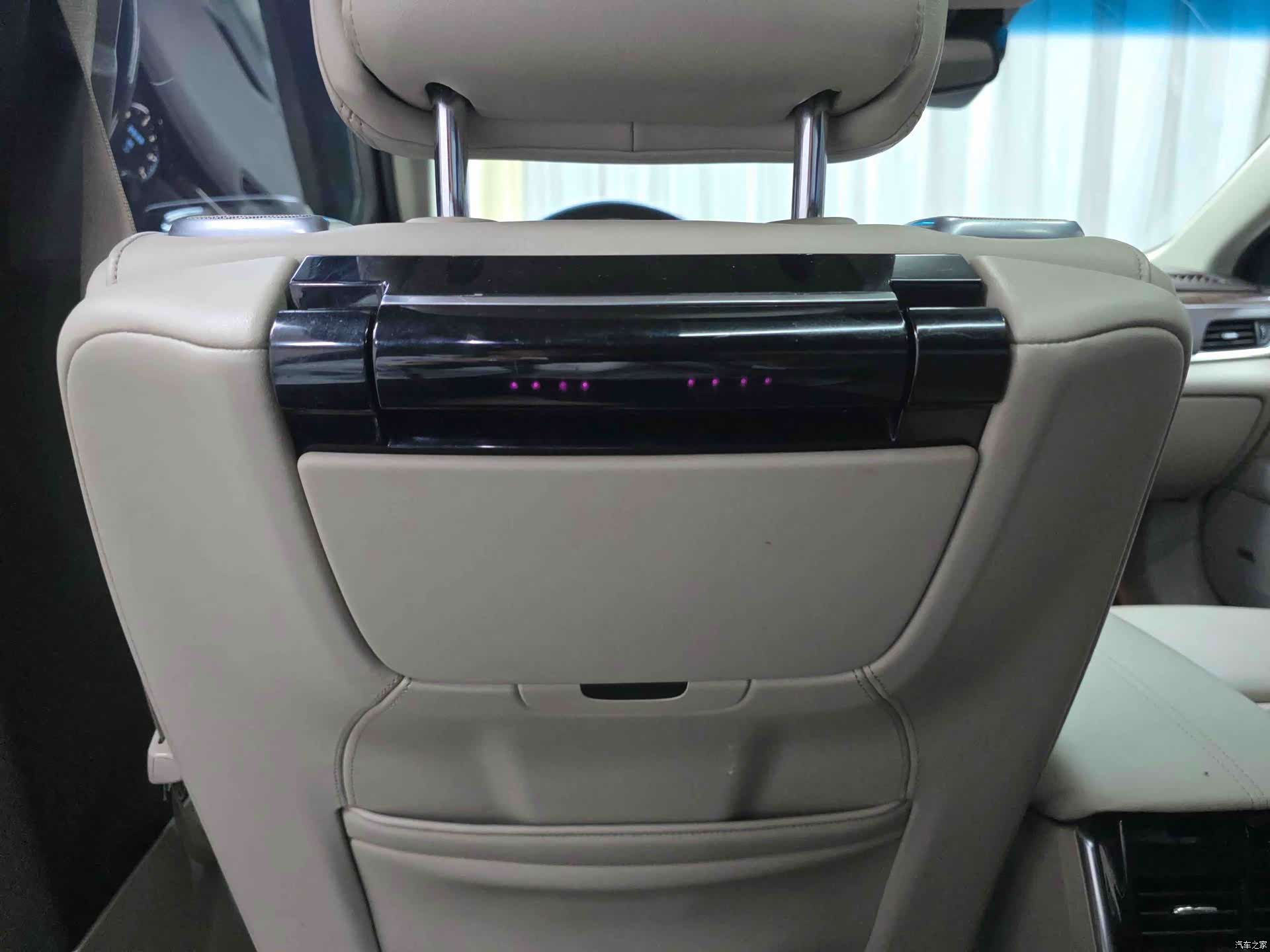 Cadillac XTS, 2013 32