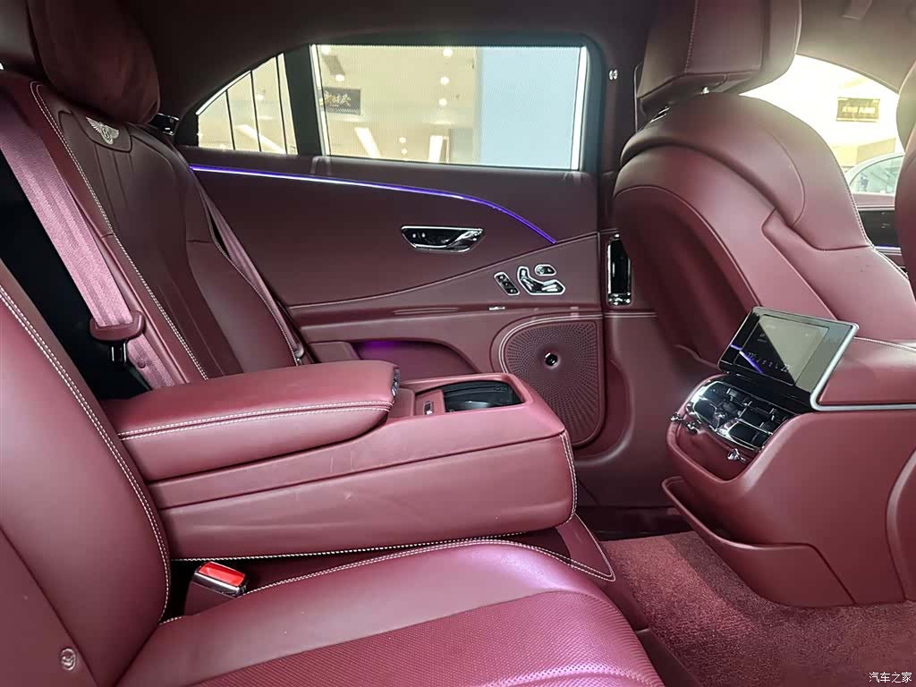 Bentley Flying Spur, 2023 все фото