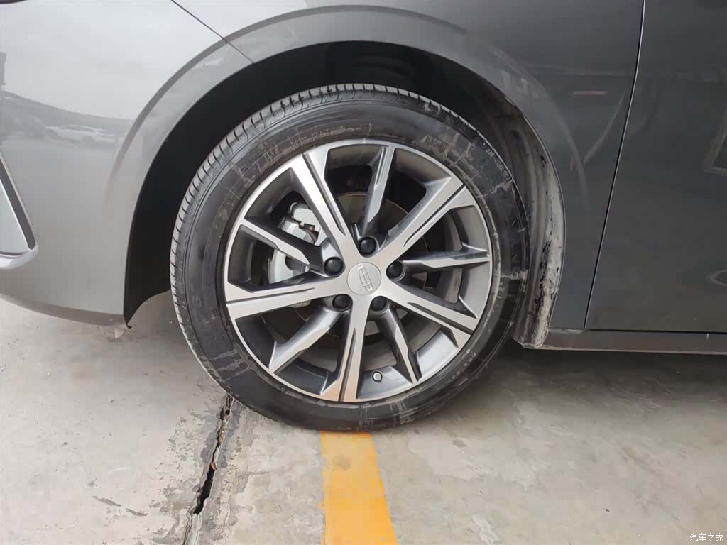 Geely Emgrand, 2024 23