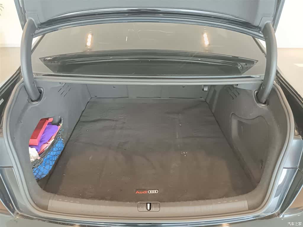 Audi A6L, 2020 7