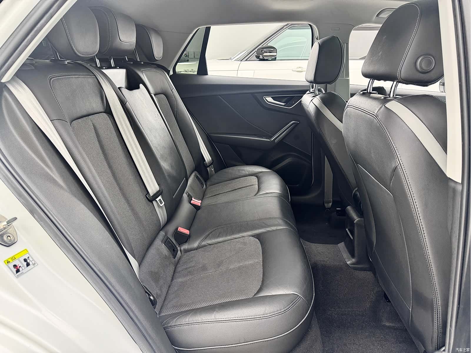 Audi Q2L, 2021 15