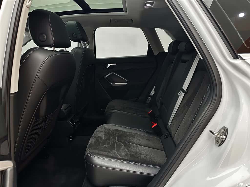 Audi Q3, 2022 21