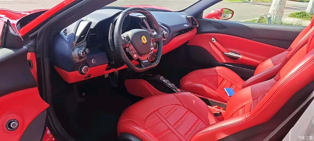 Ferrari 488, 2019 9
