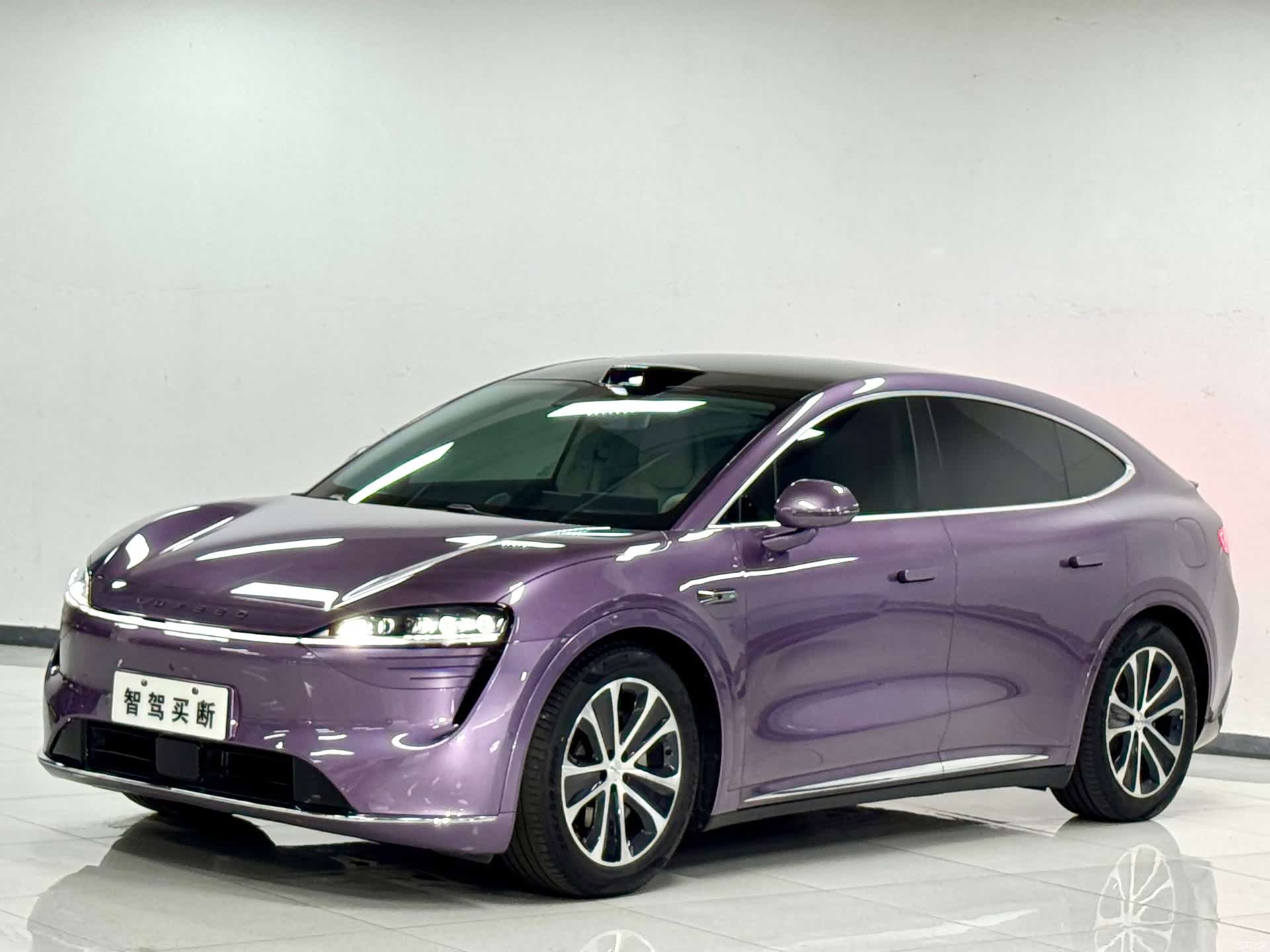 Luxeed R7, 2024 1