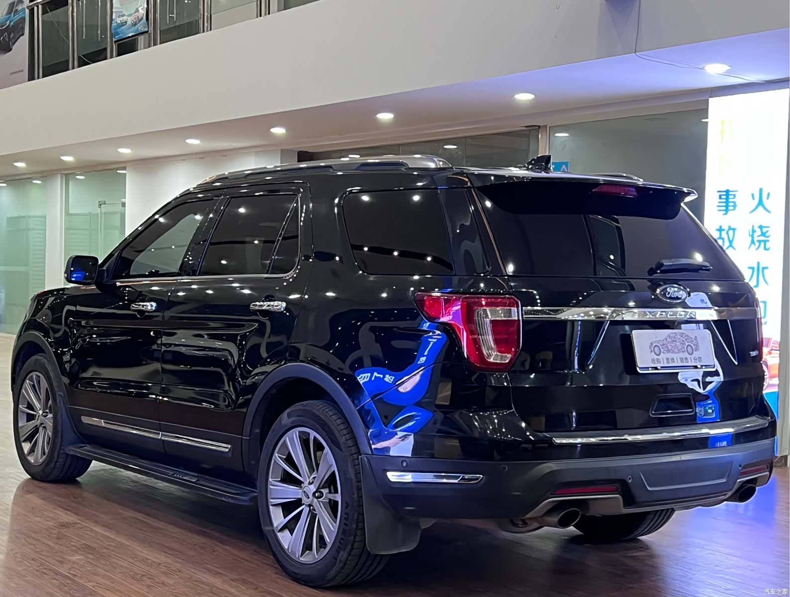 Ford Explorer, 2019 10