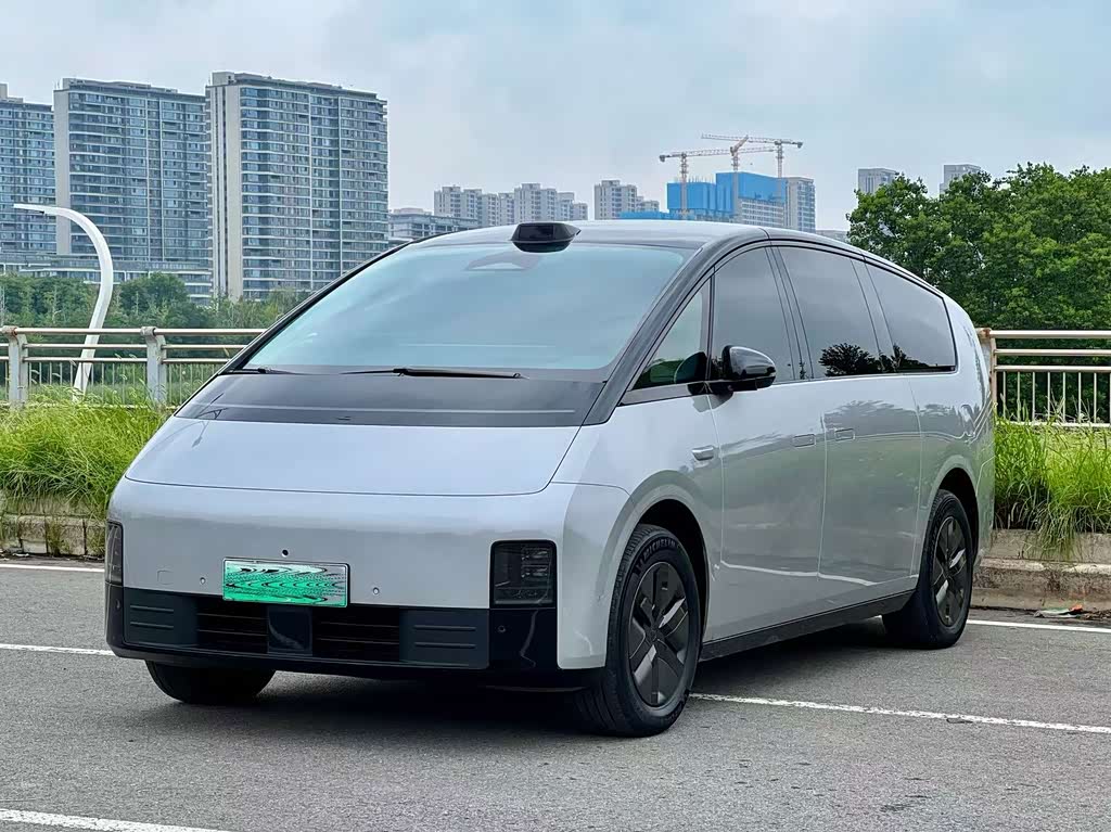 Li Auto MEGA