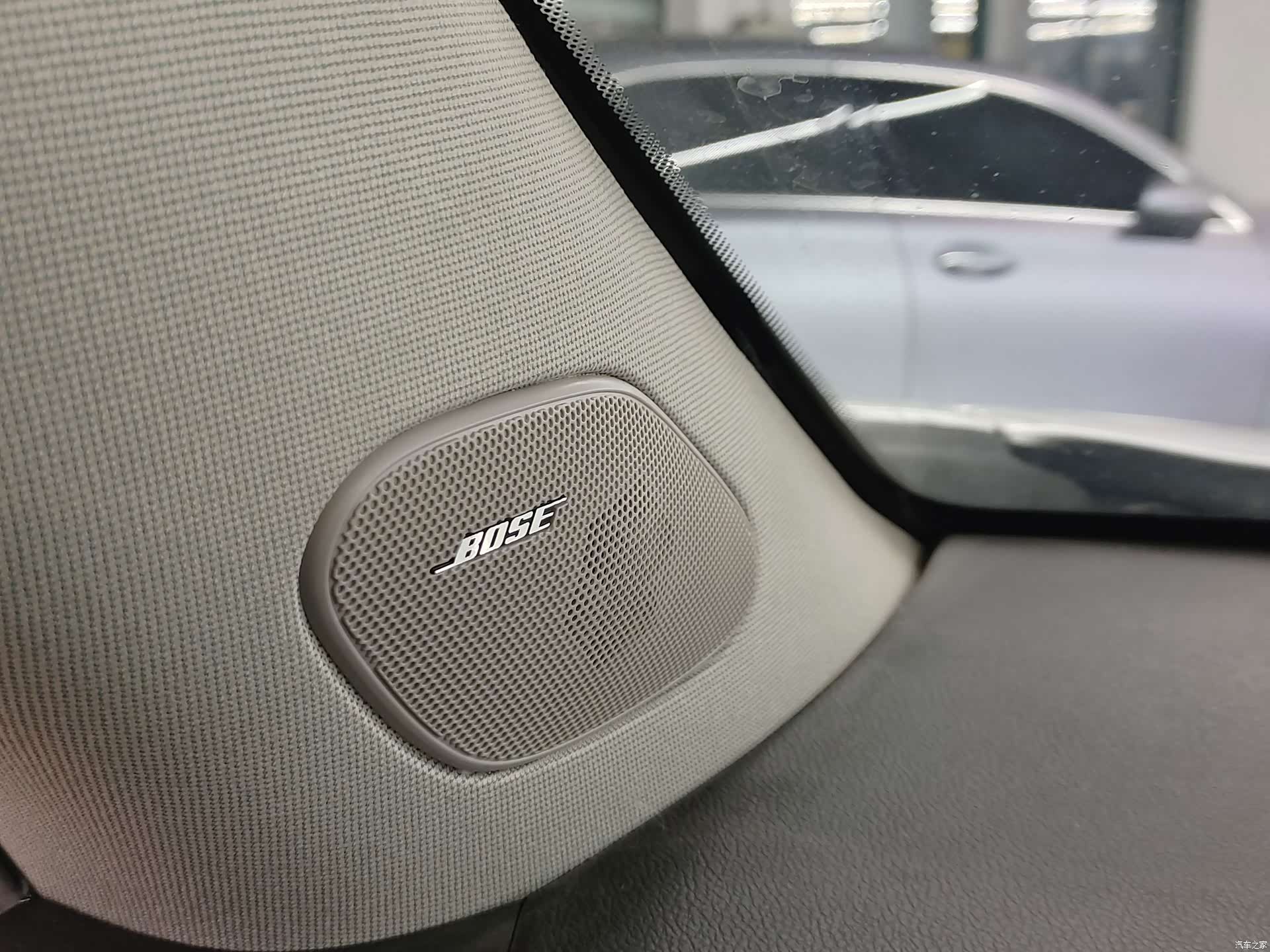 Cadillac SRX, 2015 11
