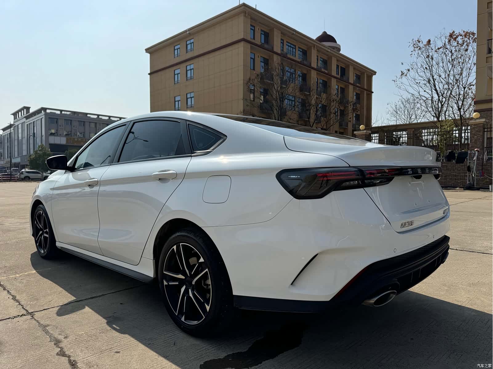 Geely Binray, 2025 8