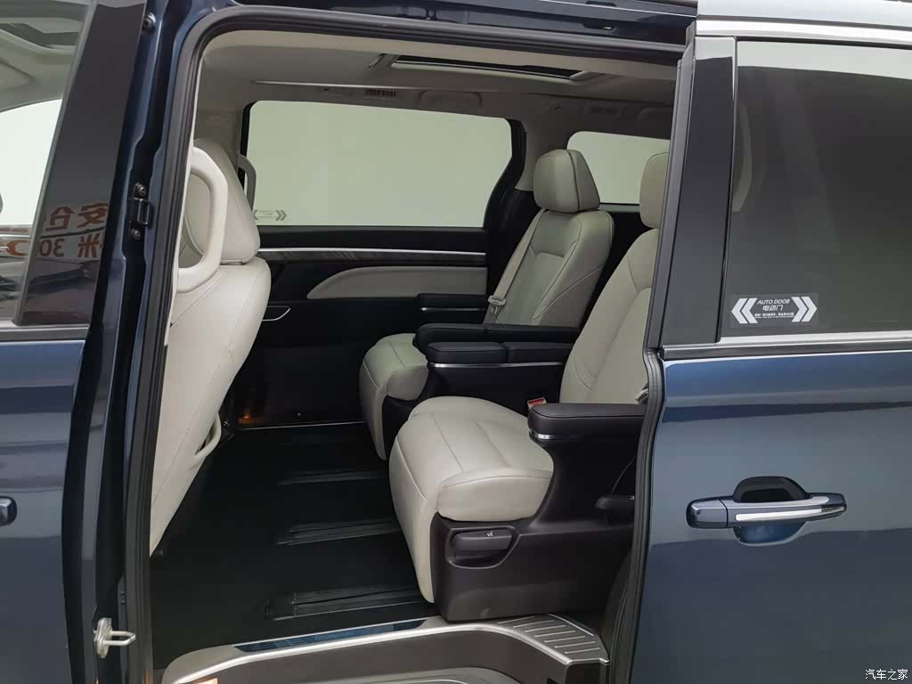 Trumpchi M8, 2021 15