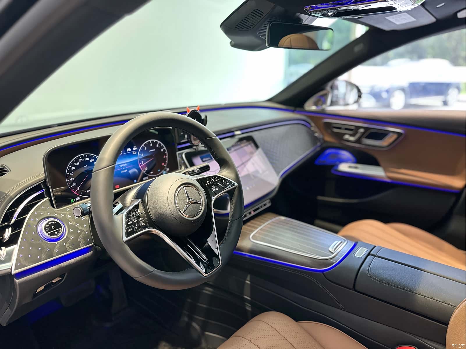 Mercedes-Benz E-Class, 2025 8