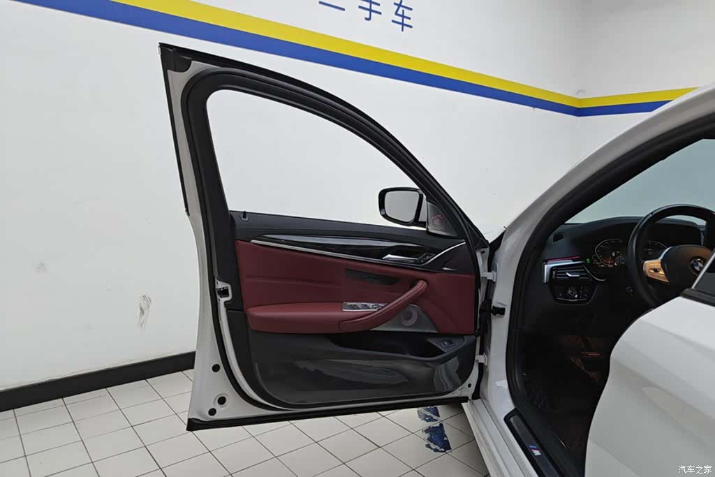 BMW 5 Series, 2023 7
