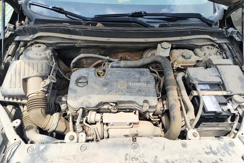 Buick Envision Plus, 2017 10