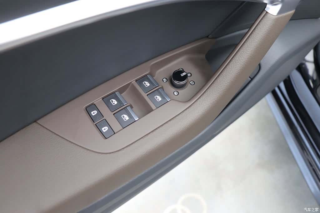 Audi A7L, 2024 11