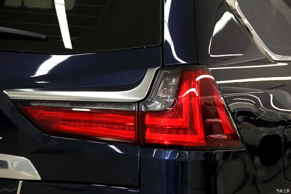 Lexus LX, 2020 35