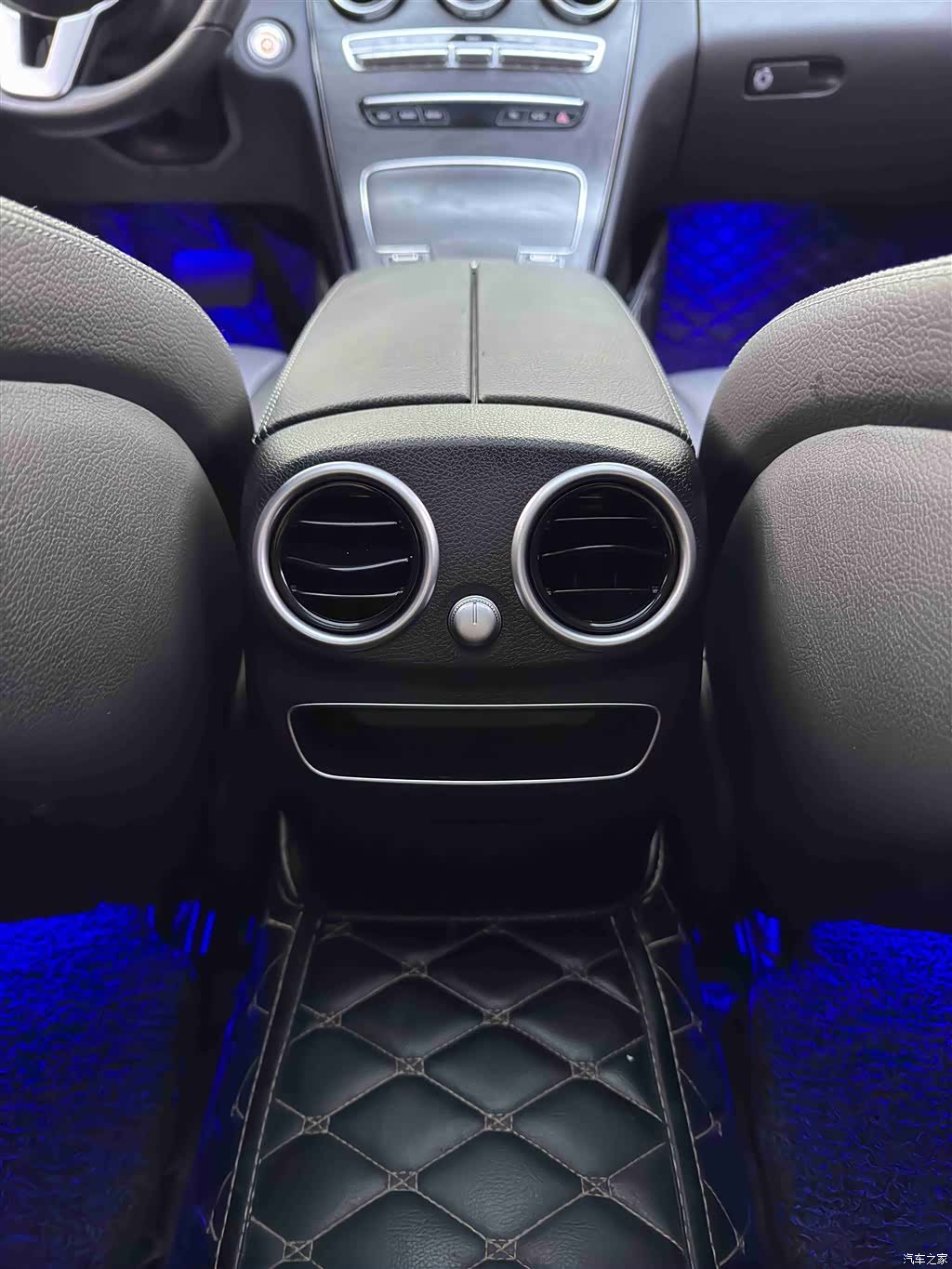 Mercedes-Benz C-Class, 2019 10