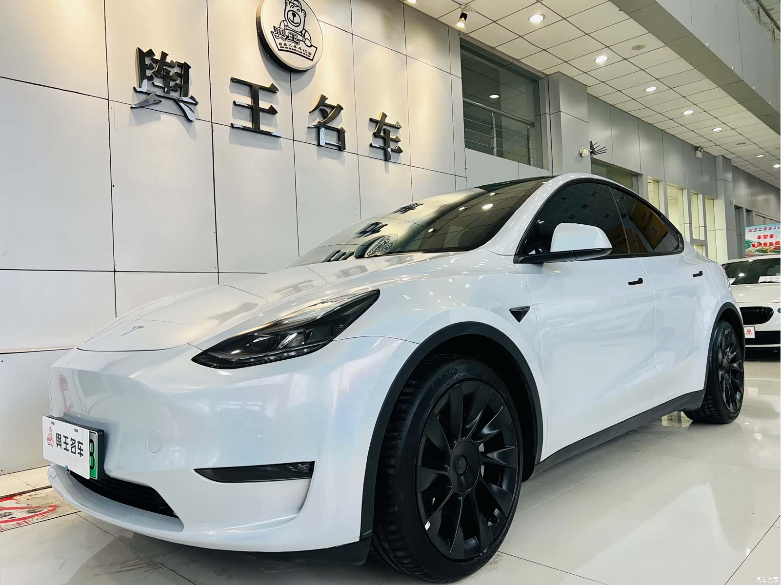 Tesla Model Y, 2021 1
