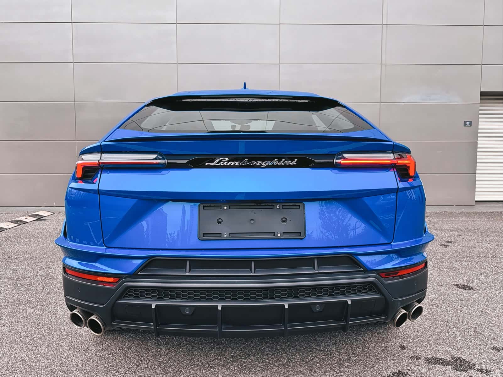 Lamborghini Urus, 2024 7