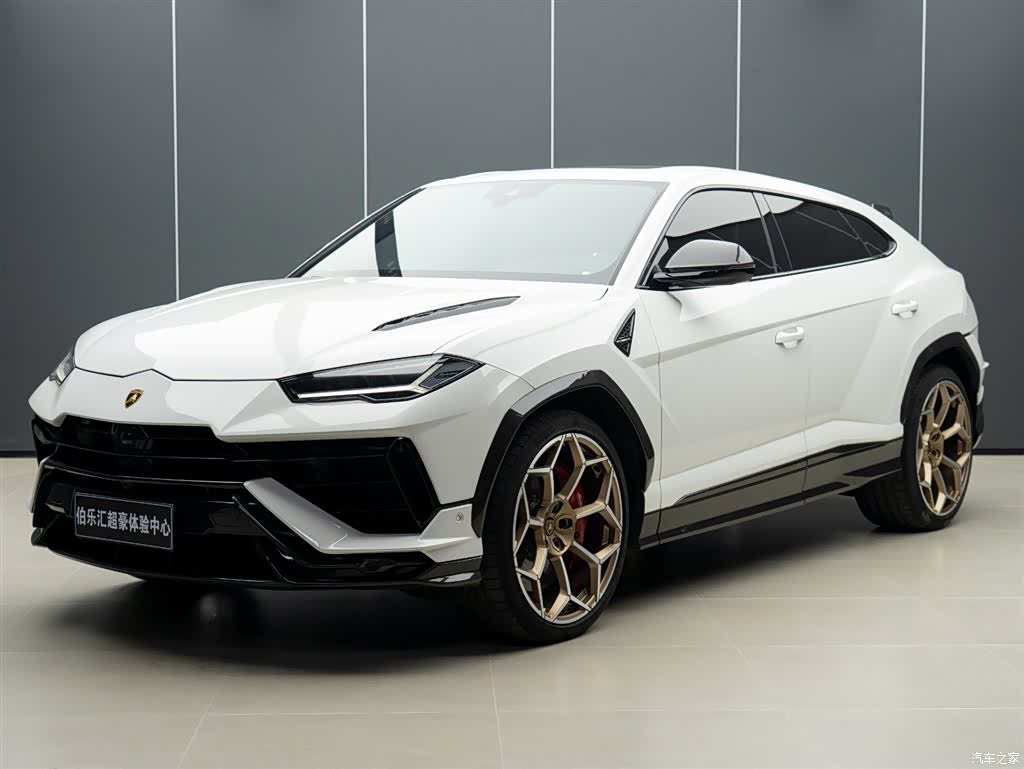 Lamborghini Urus, 2024 2
