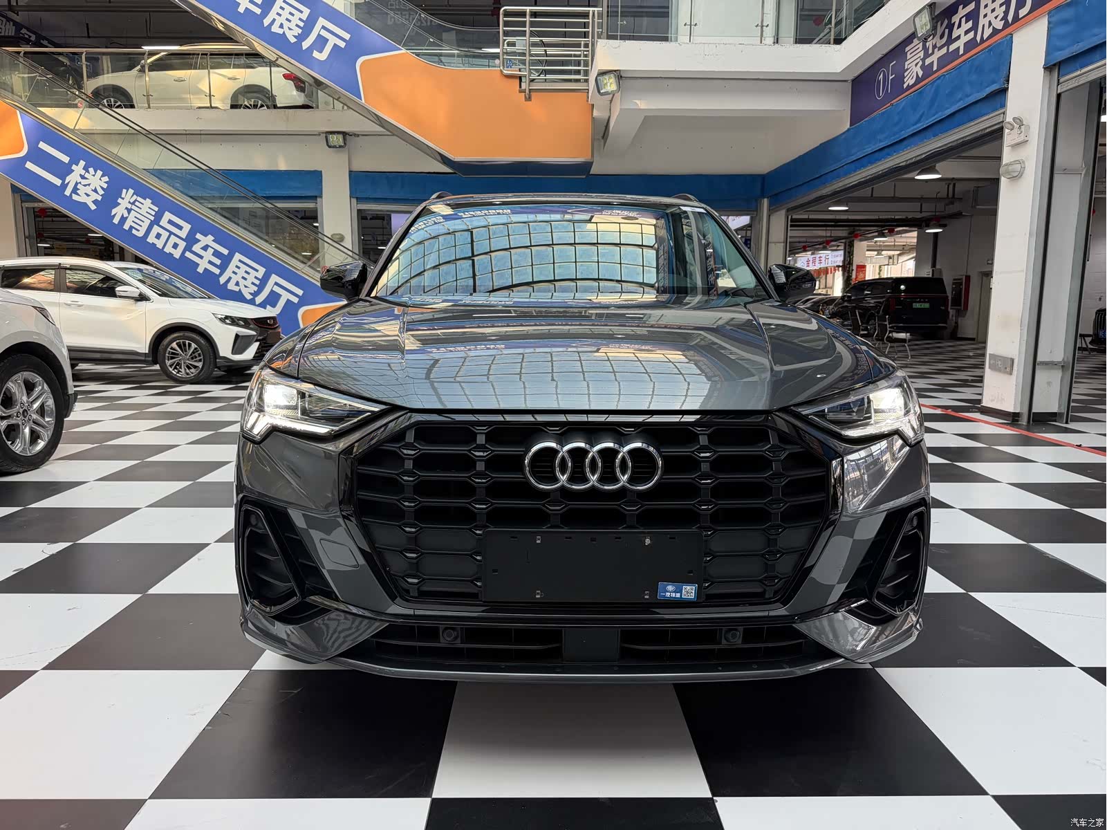 Audi Q3, 2022 2