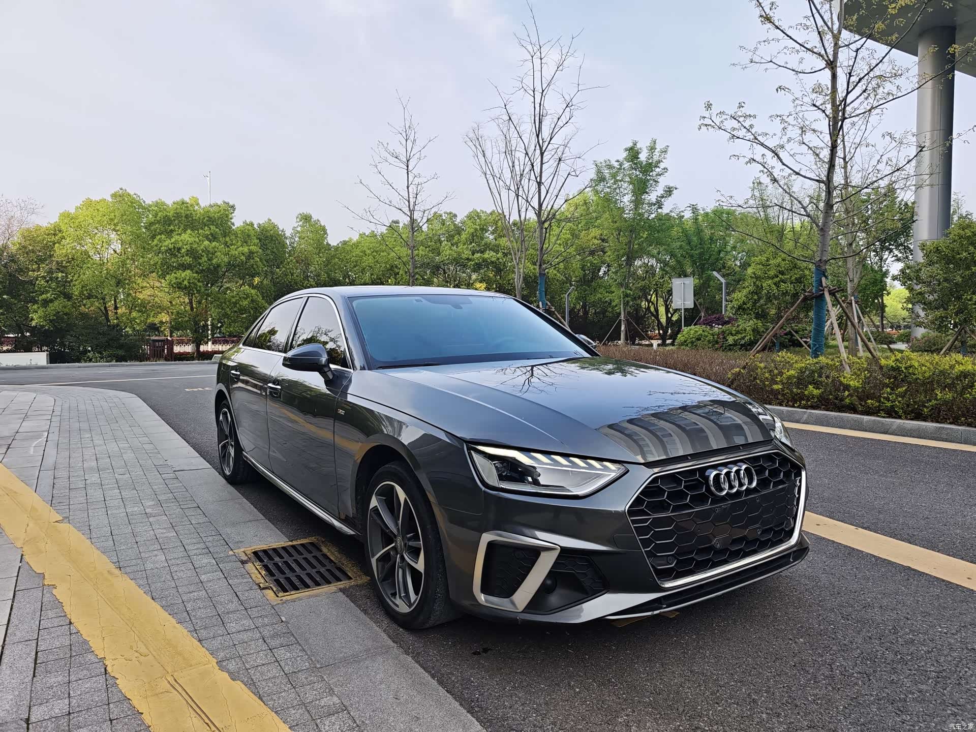 Audi A4L, 2021 3