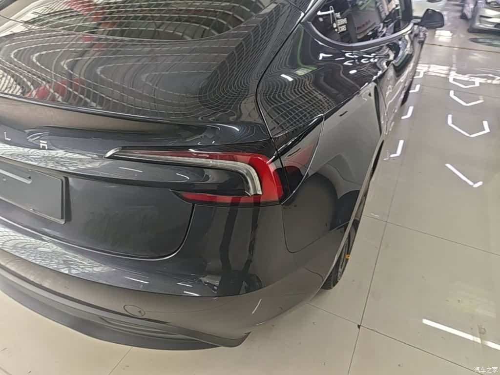 Tesla Model 3, 2024 8