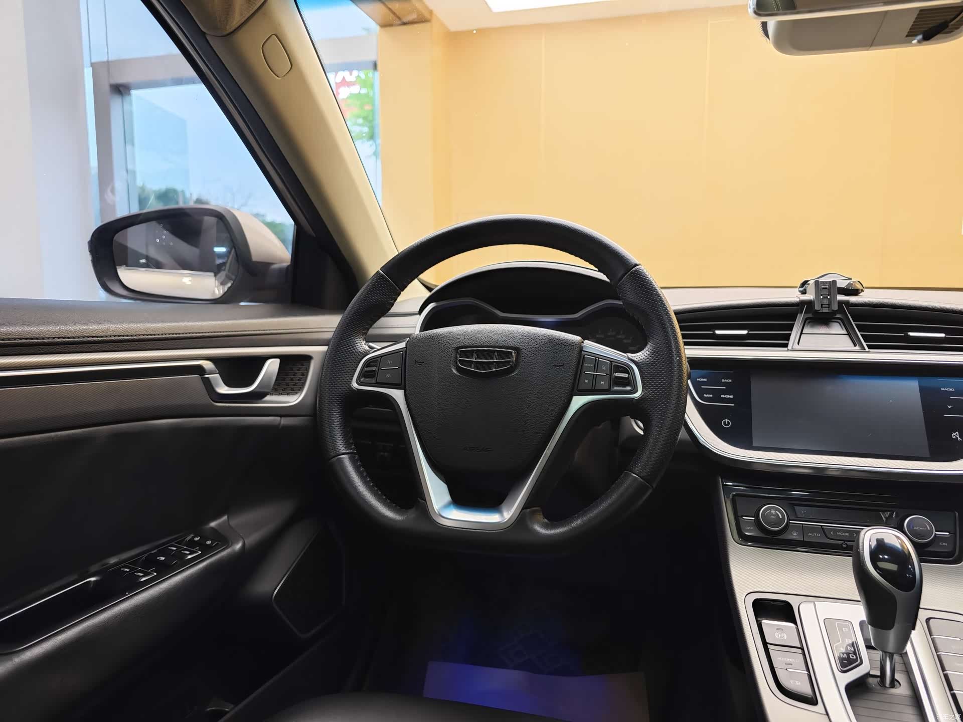 Geely Emgrand, 2018 14