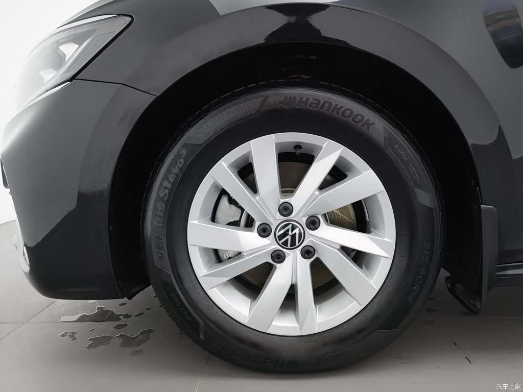 Volkswagen Passat, 2023 17