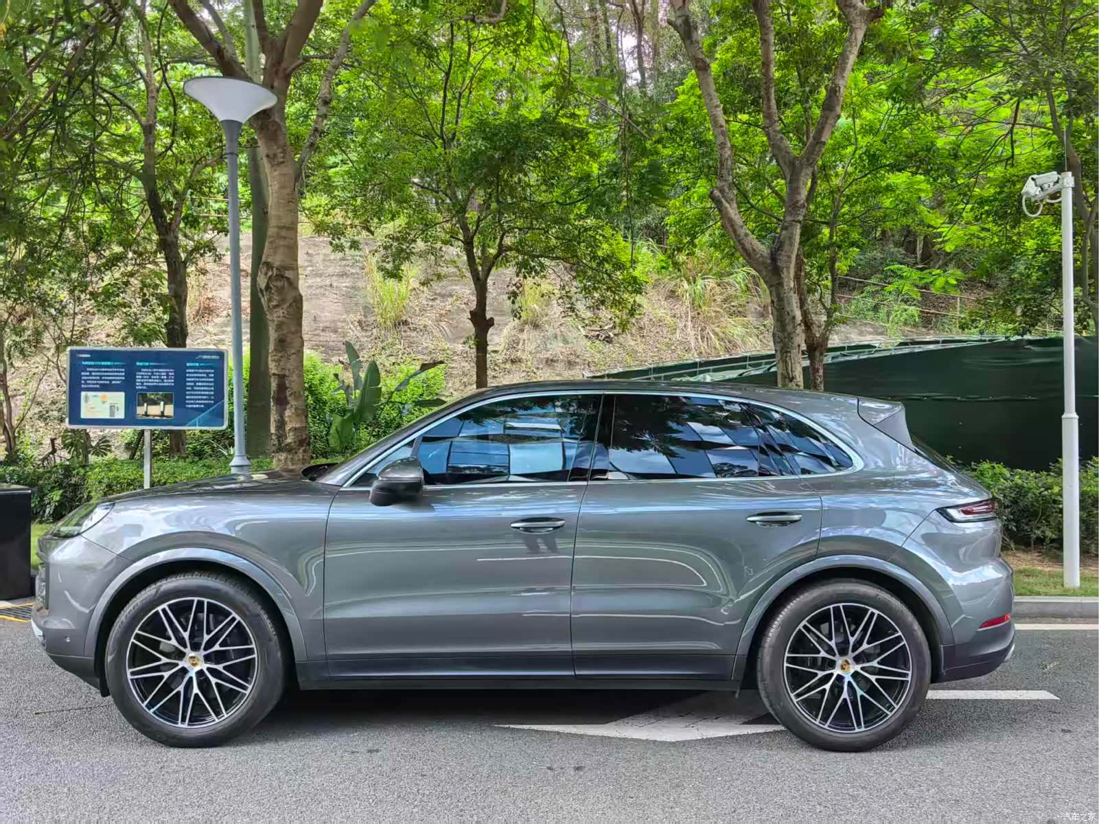Porsche Cayenne, 2024 4
